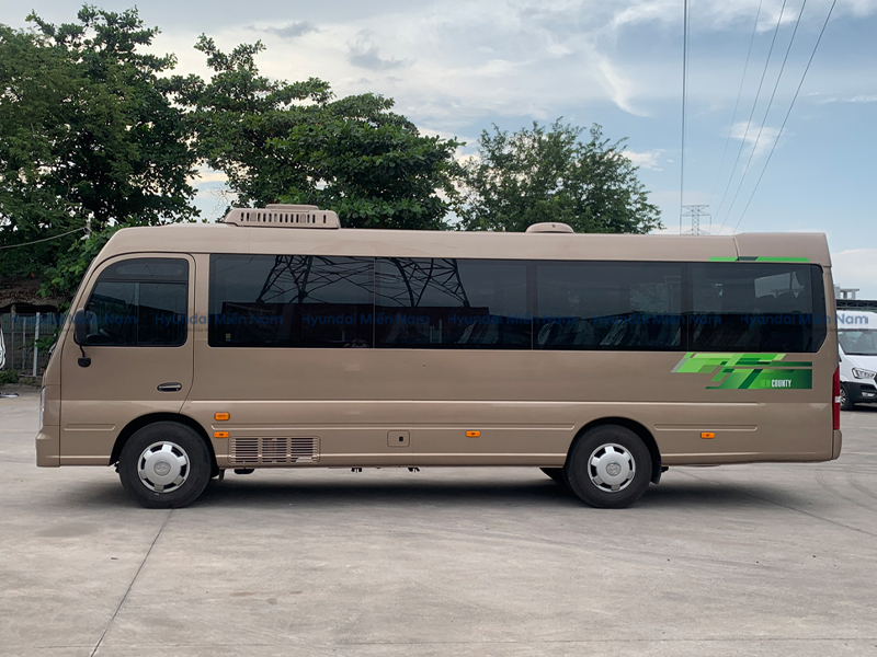 thuê xe du lịch 29 chỗ đi chùa hương