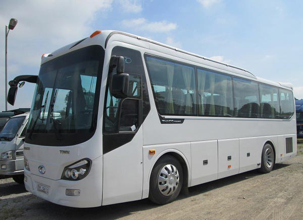 thuê xe đi Đền Trần từ Hà Nội bằng xe 29 chỗ